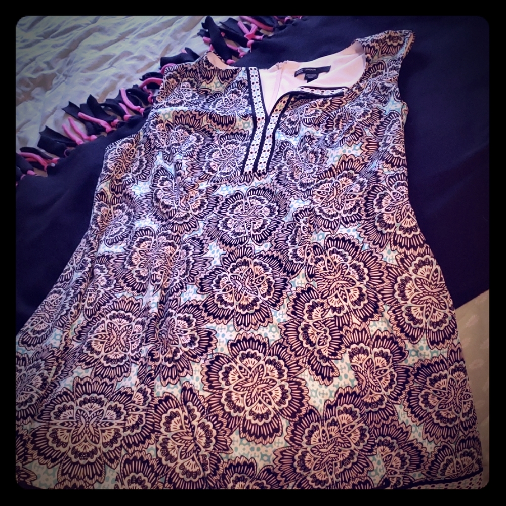 Sleeveless dress
